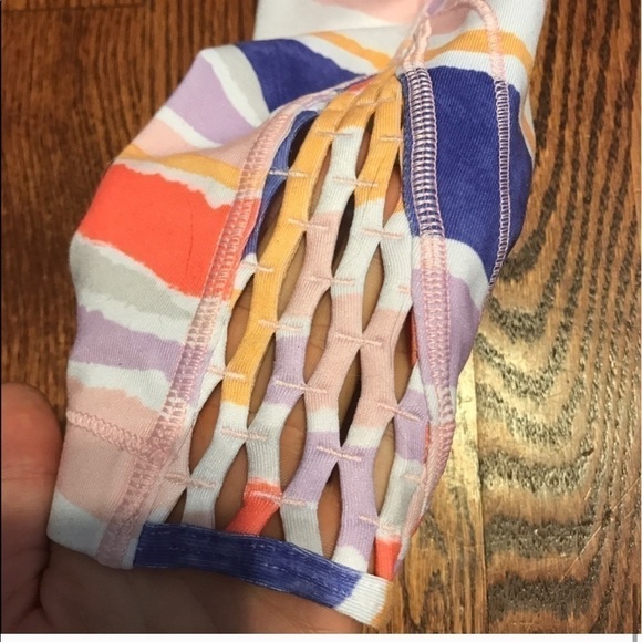 𝅺LULULEMON True Self Cropped Leggings Size 4 - Picture 6 of 6